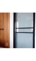 Drzwi loftowe pojedyncze z mlecznym szkłem