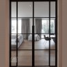 Drzwi szklane podwójne uchylne z geometrycznym wzorem