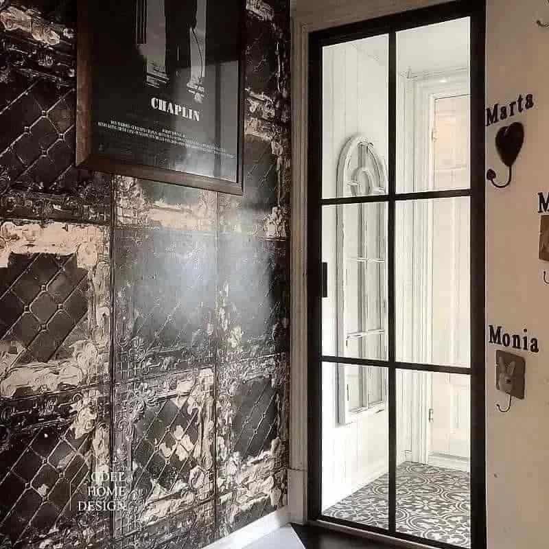 Eleganckie drzwi loftowe uchylne z przezroczystym szkłem