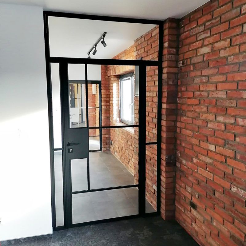 Drzwi loftowe z kluczem i ściankami Drzwi loftowe z kluczem i ściankami