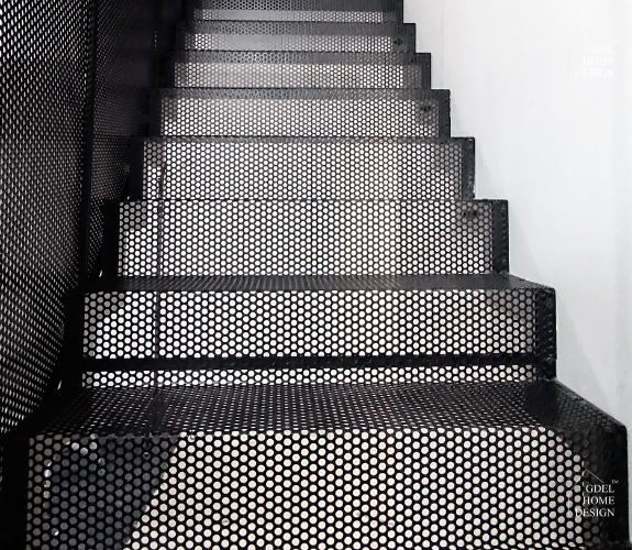 schody-dywanowe-czarne-GDEL-2