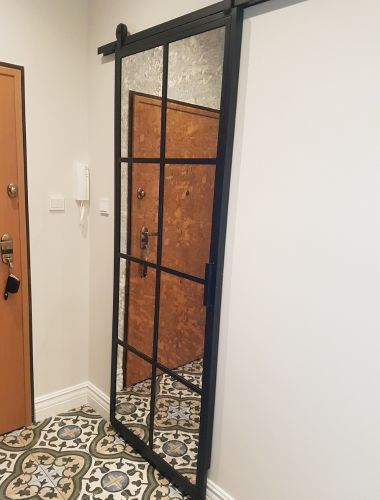 Drzwi loftowe z lustrem do szafy
